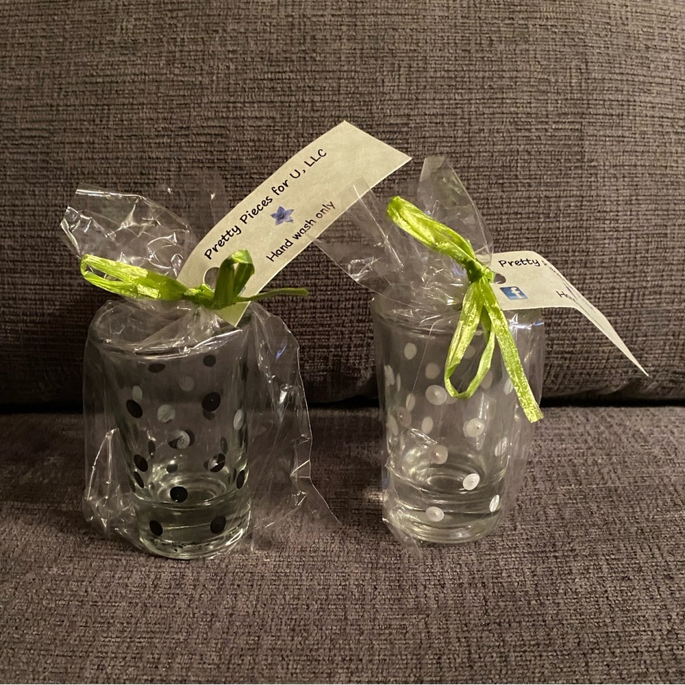 NWT Pair of Hand Painted white and Black/Silver Polka Dot Shot Glasses